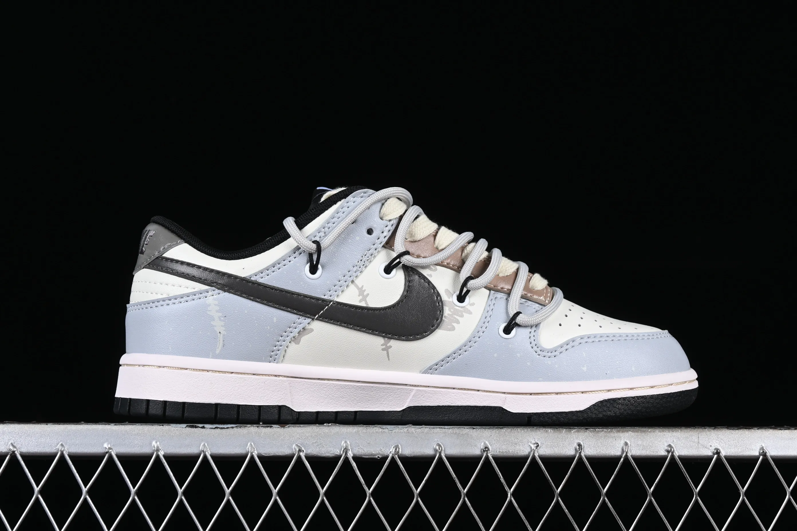 All Categories Nk SB Dunk Series Nk SB Dunk Low Low-top sneakers Nk Dunk Low Panda Prank-Ashes Orange Mocha SB strap low-top casual sneakers DD1391-100